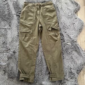 3/15$ H&M cargo pans size 8